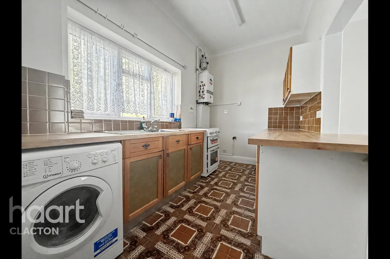 Marine Parade East, Clacton-On-Sea, CO15, photo 5