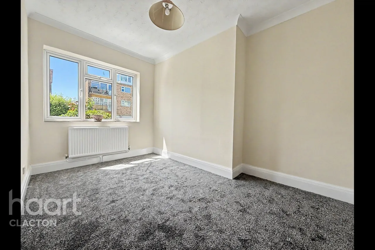 Marine Parade East, Clacton-On-Sea, CO15, photo 8
