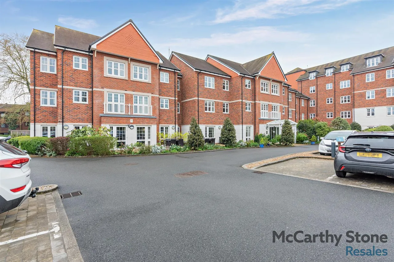 St. Lukes Road, Maidenhead, SL6, photo 11