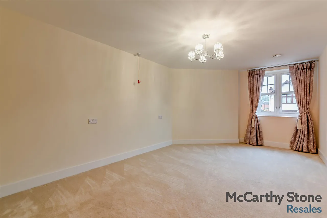 St. Lukes Road, Maidenhead, SL6, photo 5