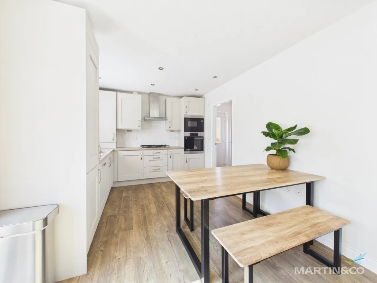 Barrel Court, Hooton, photo 6