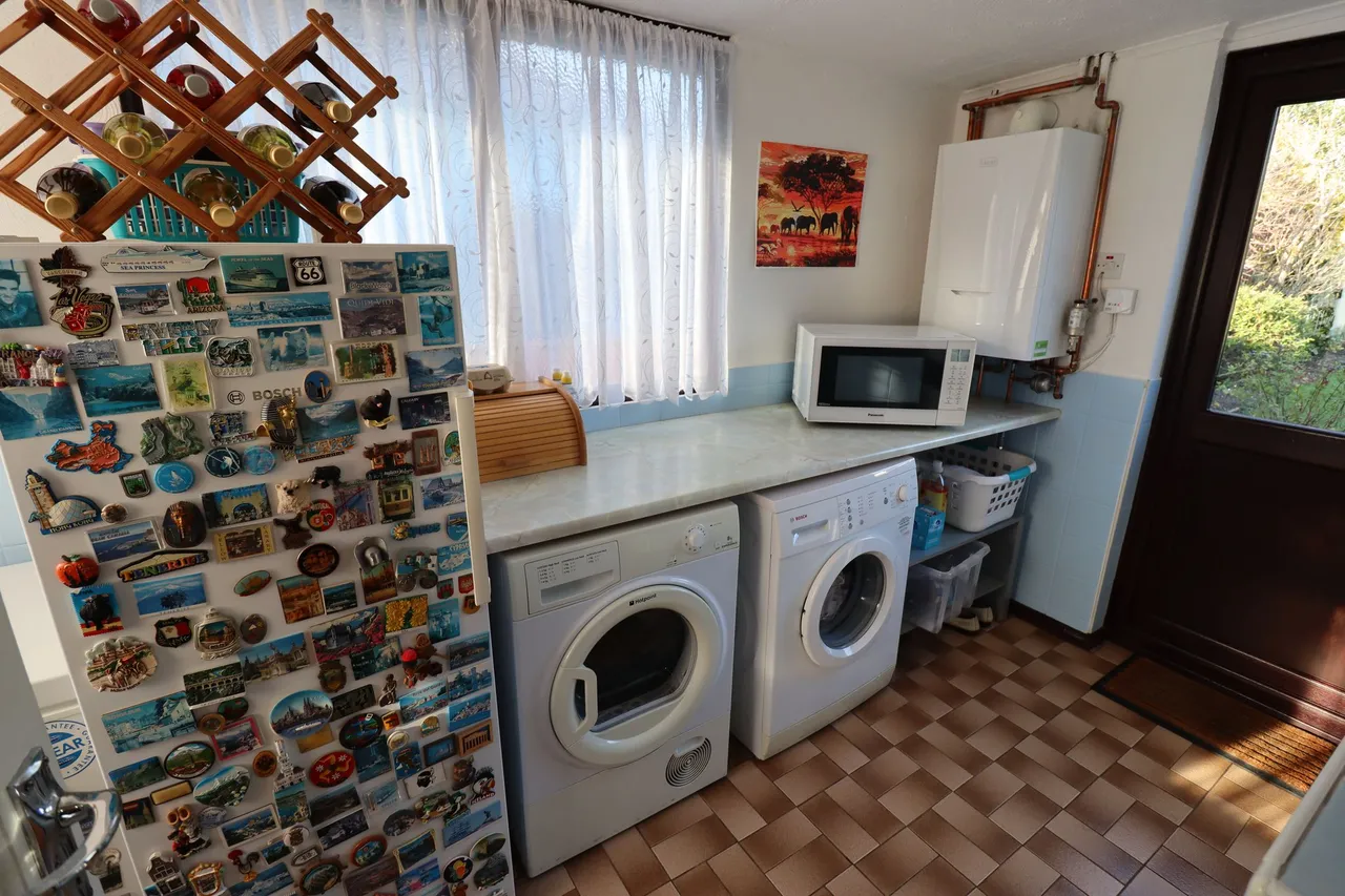 Rayleigh Road, Leigh-on-Sea, Essex, SS9 5HU, photo 7