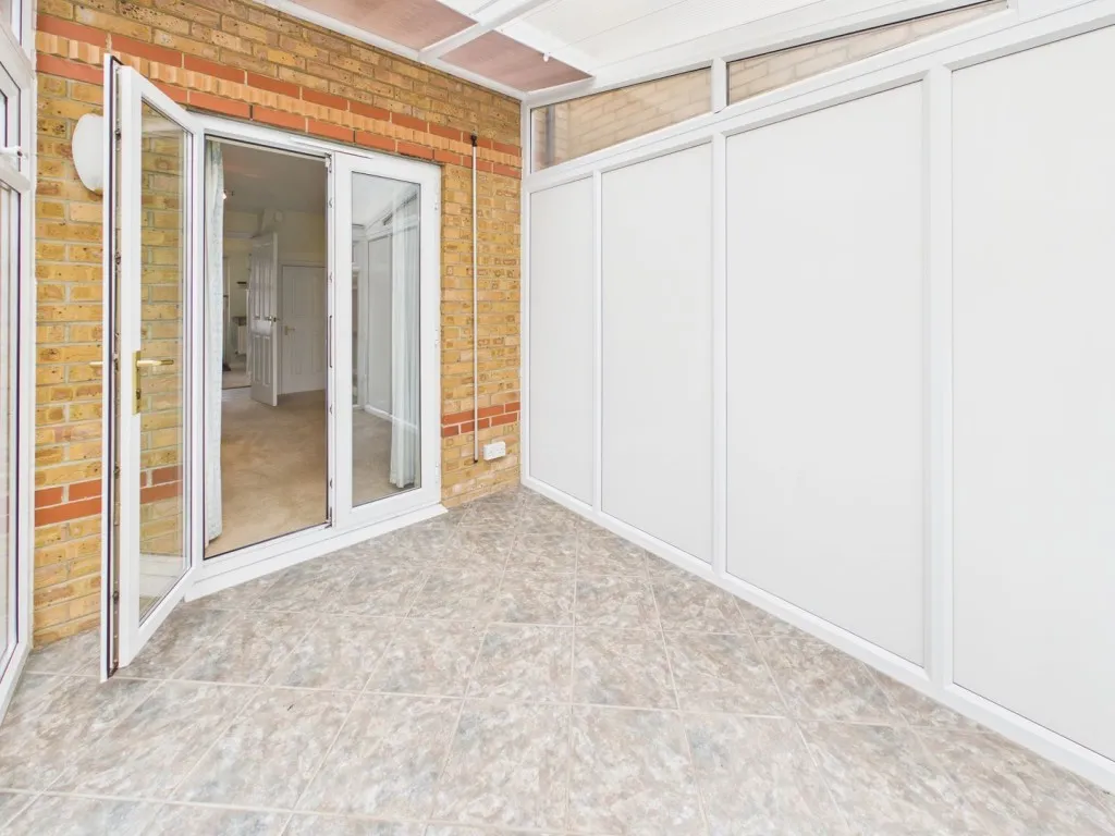Tulip Close, Biggleswade, SG18, photo 10