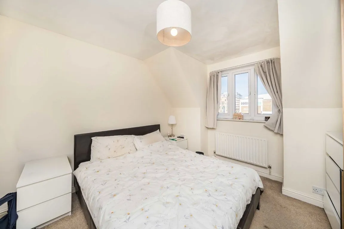 Sir Cyril Black Way, SW19, photo 4