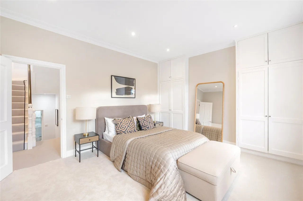 Chesson Road, London, W14, photo 3