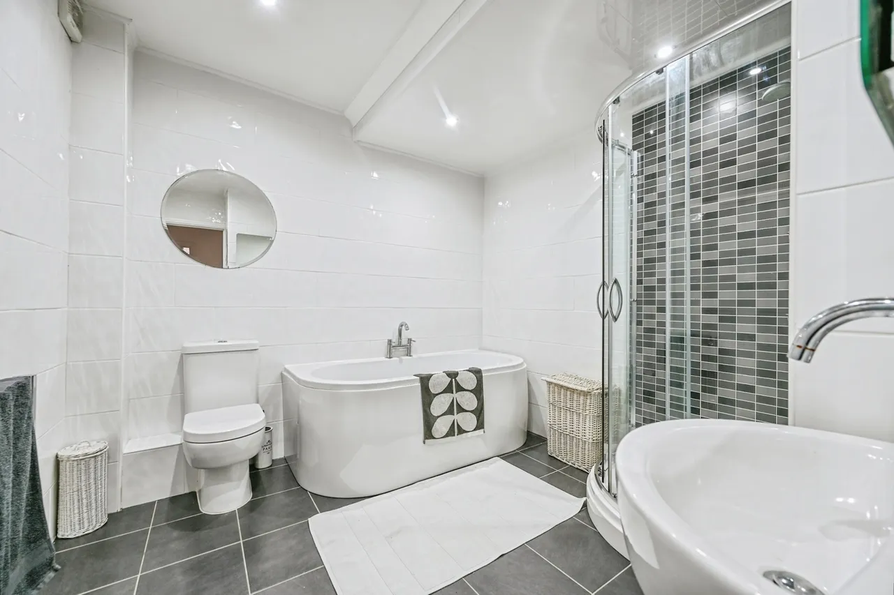 Victoria Road, Waterloo, L22, photo 7