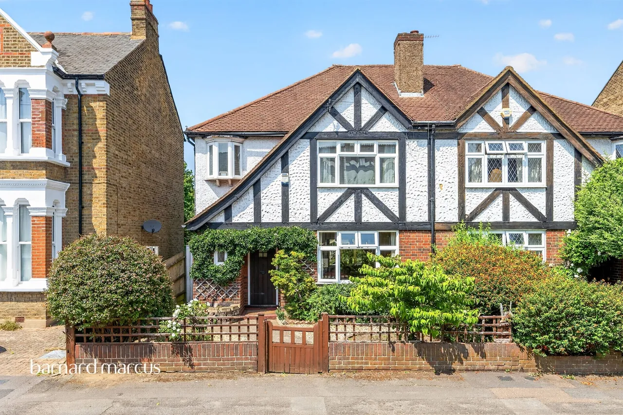 3 bed house for sale — Chestnut Grove, New Malden