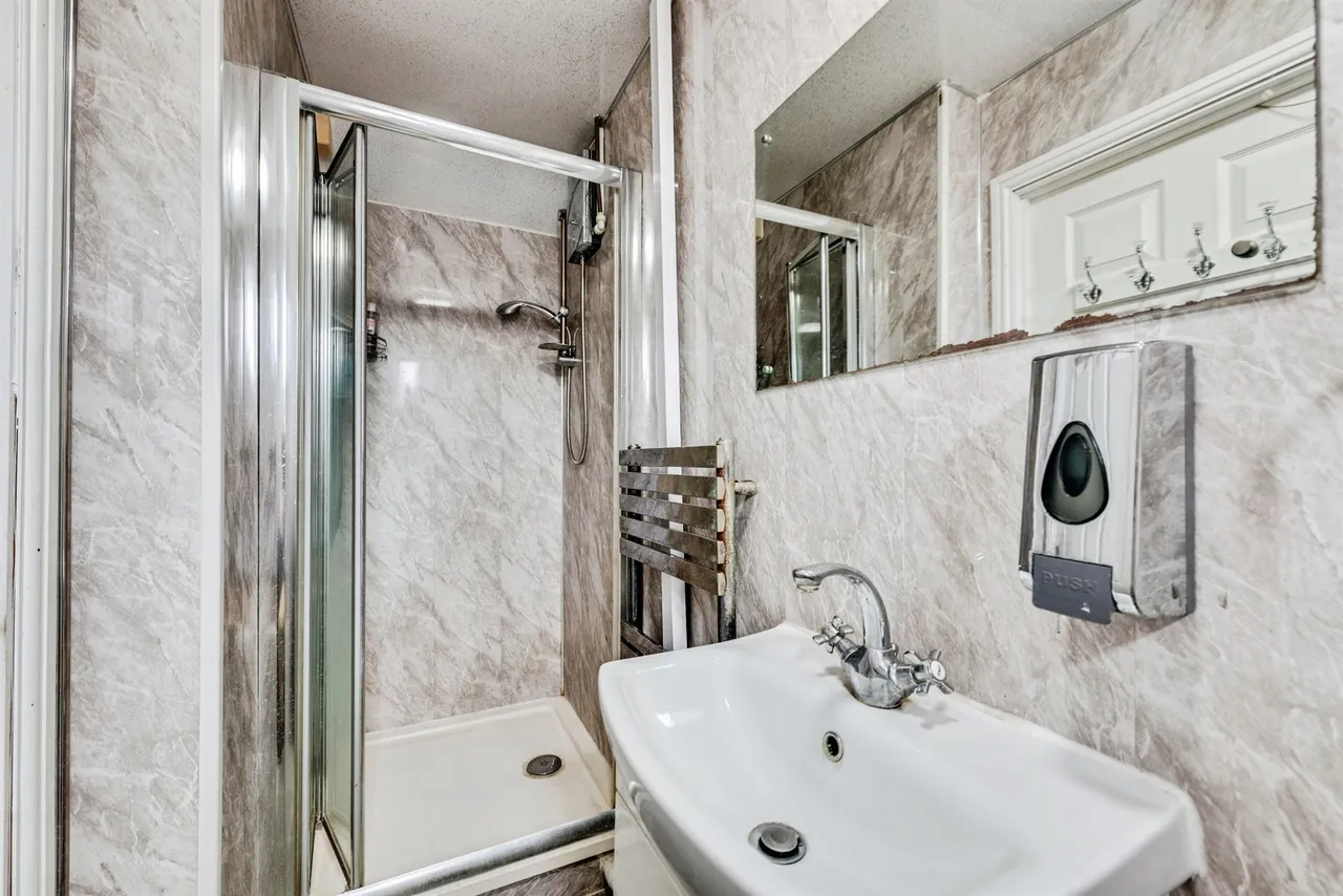 Cottington Close, Freshbrook, SN5, photo 12