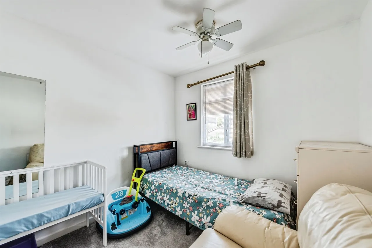 Cottington Close, Freshbrook, SN5, photo 5