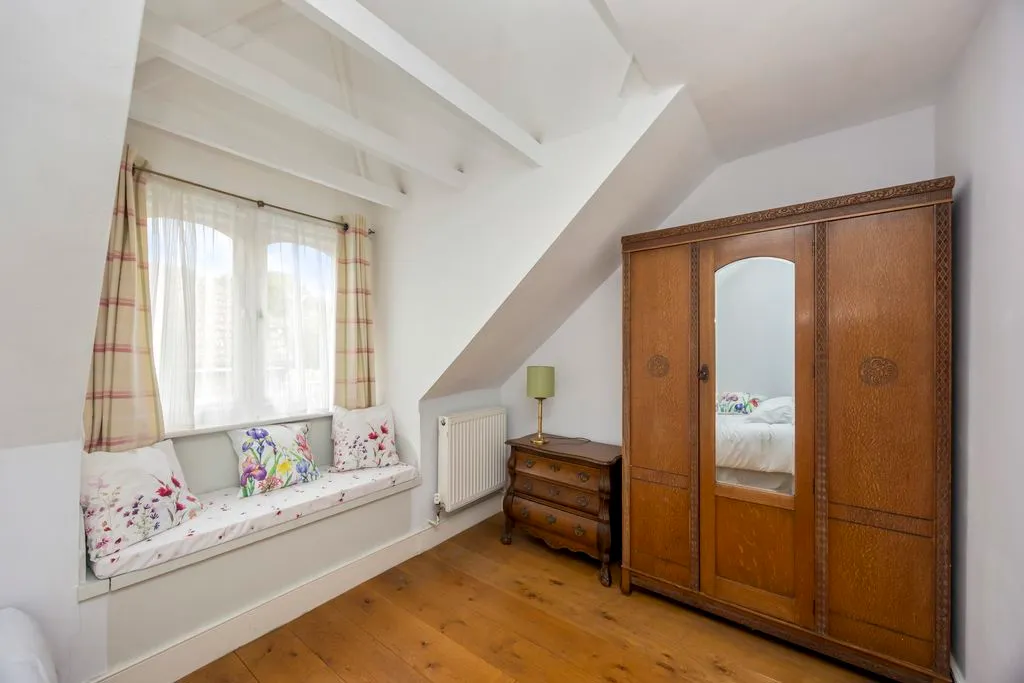 Heather Way, Felbridge, RH19, photo 17