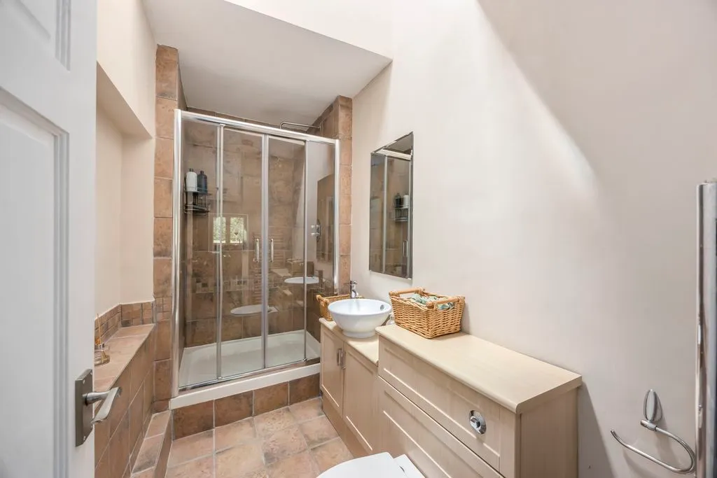 Heather Way, Felbridge, RH19, photo 8