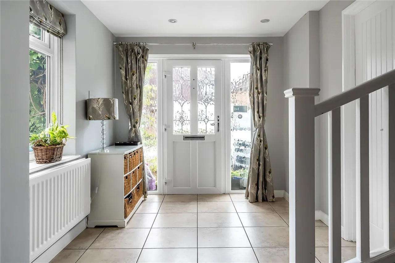 Meldrum Close, Hurst Green, RH8, photo 25