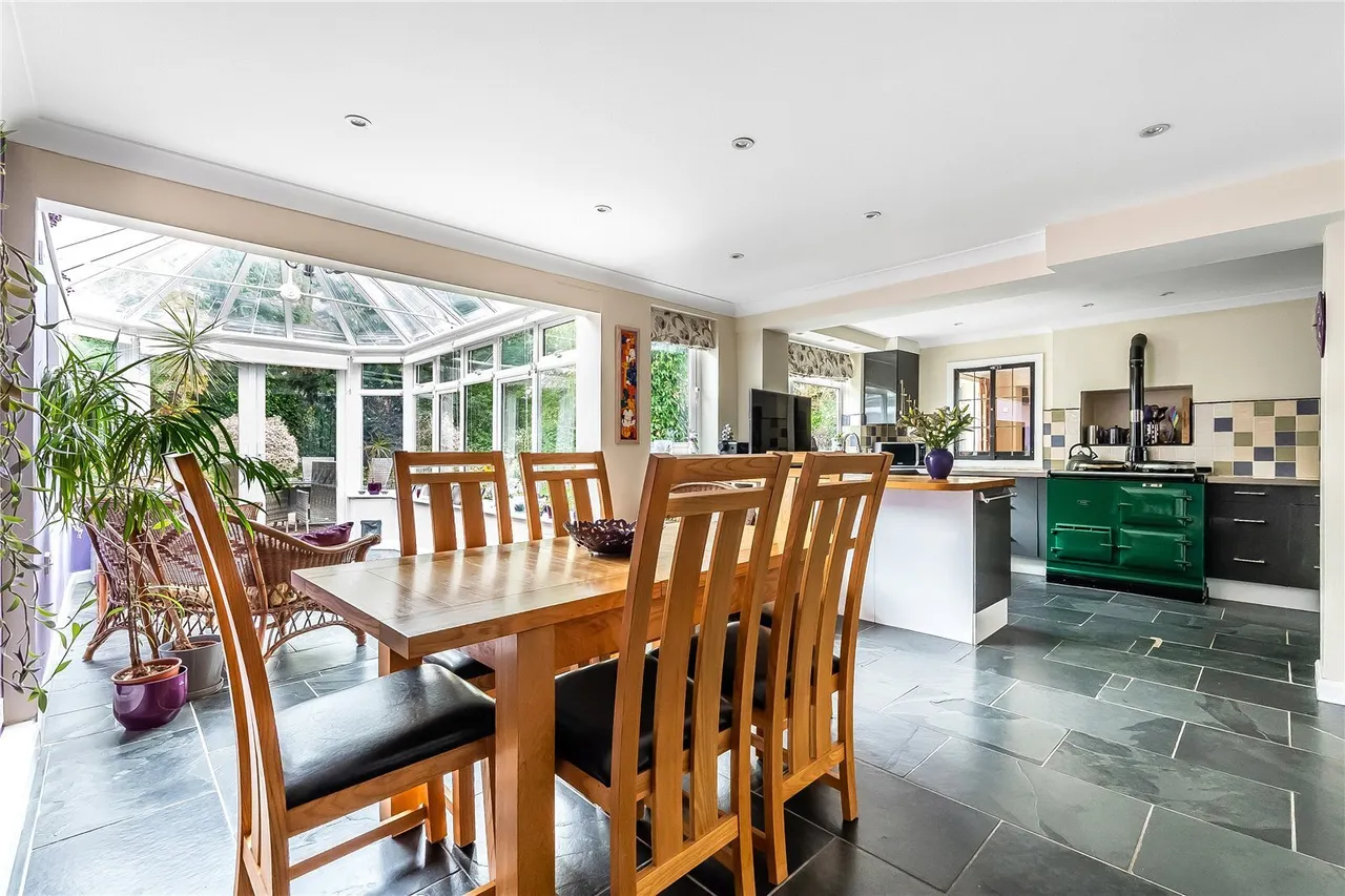 Meldrum Close, Hurst Green, RH8, photo 5