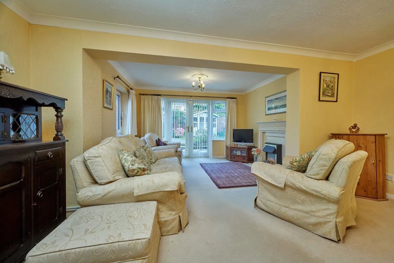 Frobisher Drive, Swynnerton, Stone, Staffordshire, ST15, photo 3