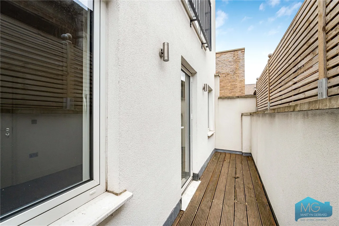 Kentish Town Road, London, NW1, photo 13