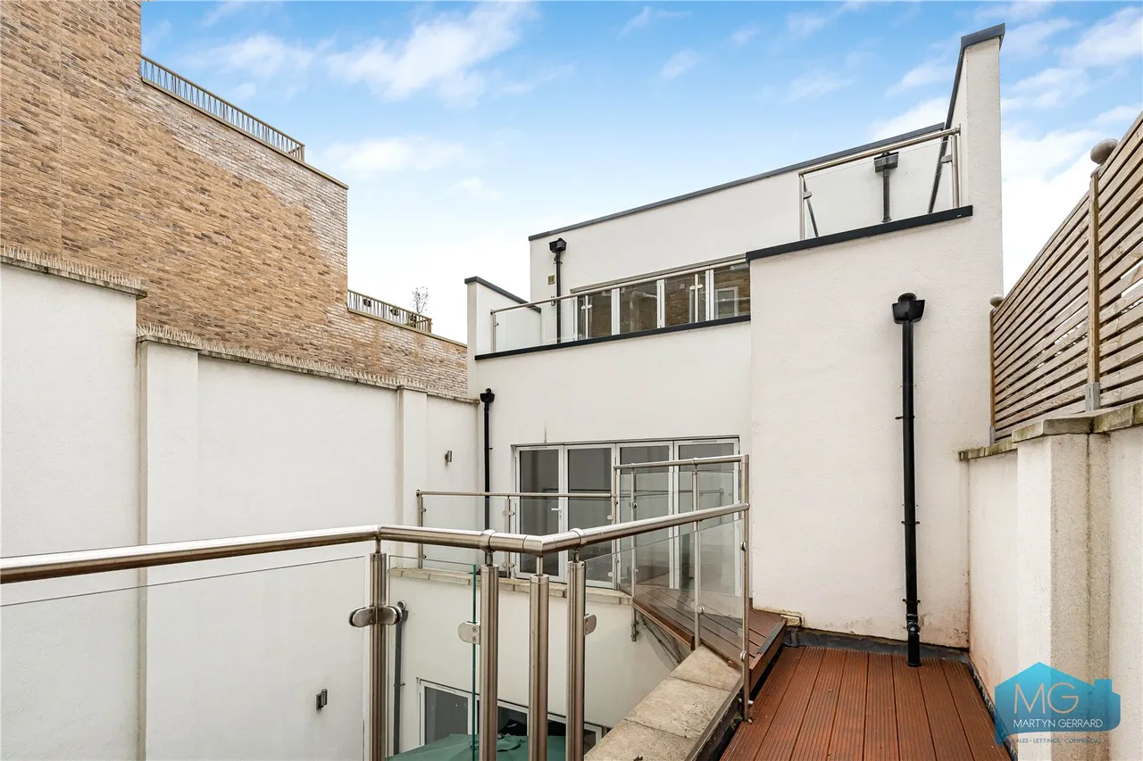 Kentish Town Road, London, NW1, photo 12