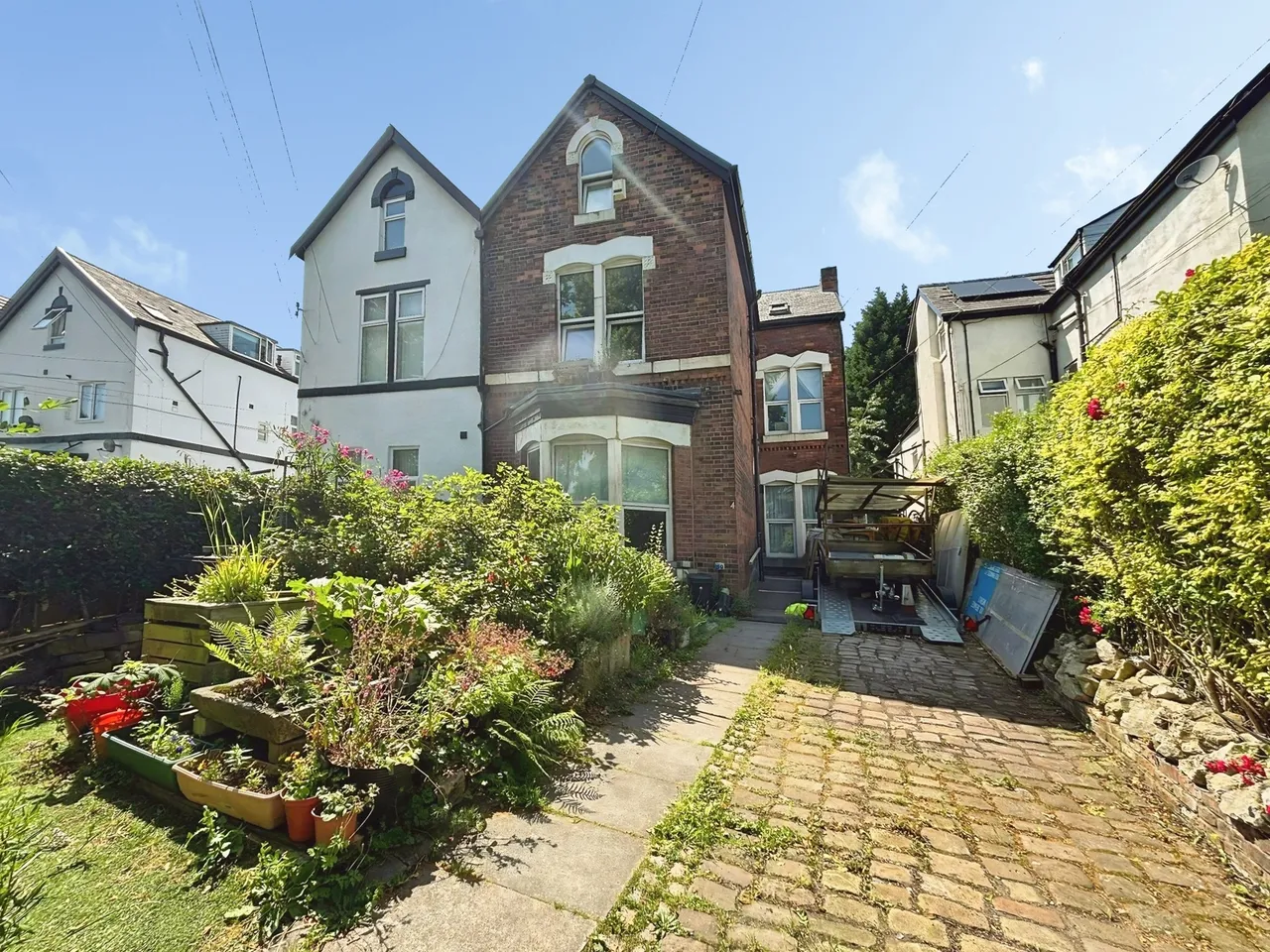 6 bed house for sale, The Polygon, Eccles, M30