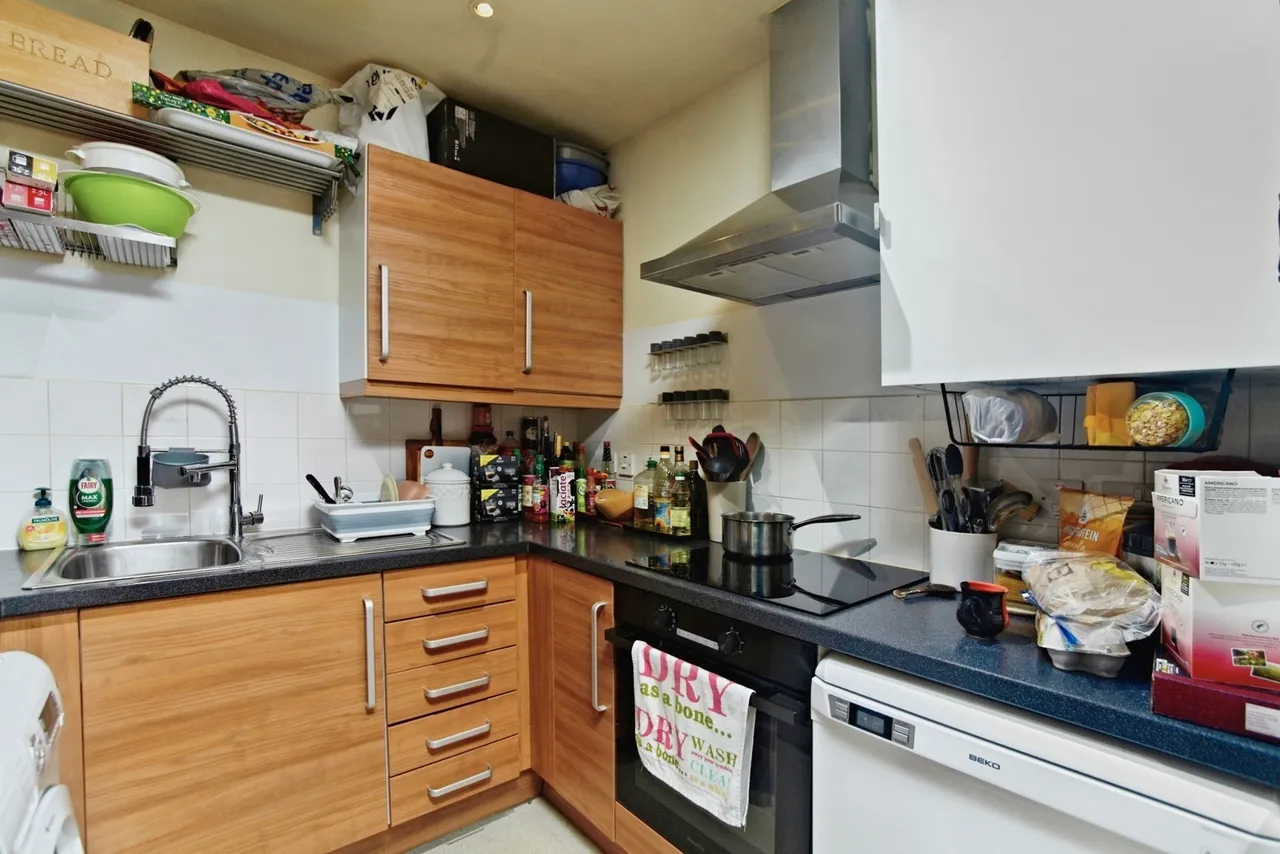 London Road, London, SW16, photo 5