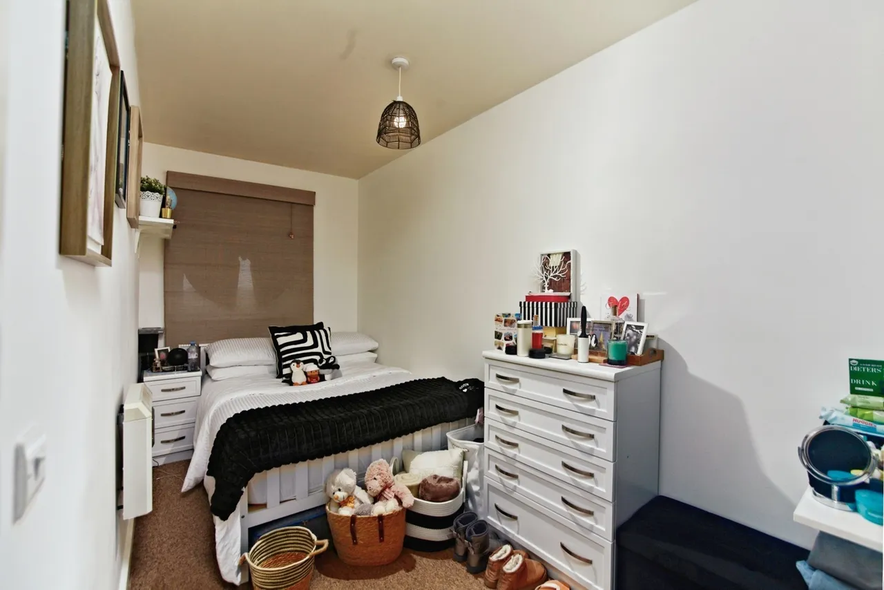 London Road, London, SW16, photo 8