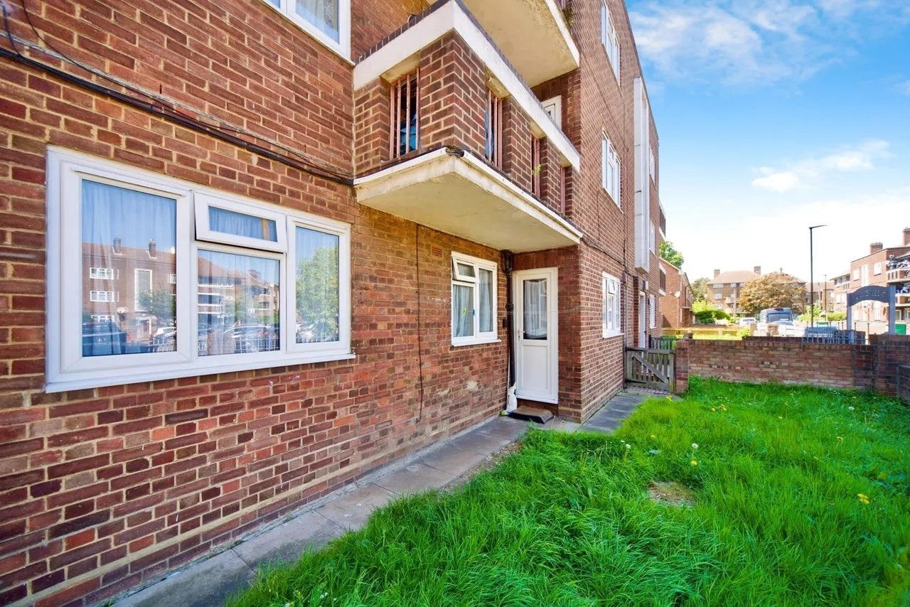 Blaney Crescent, London, E6, photo 12