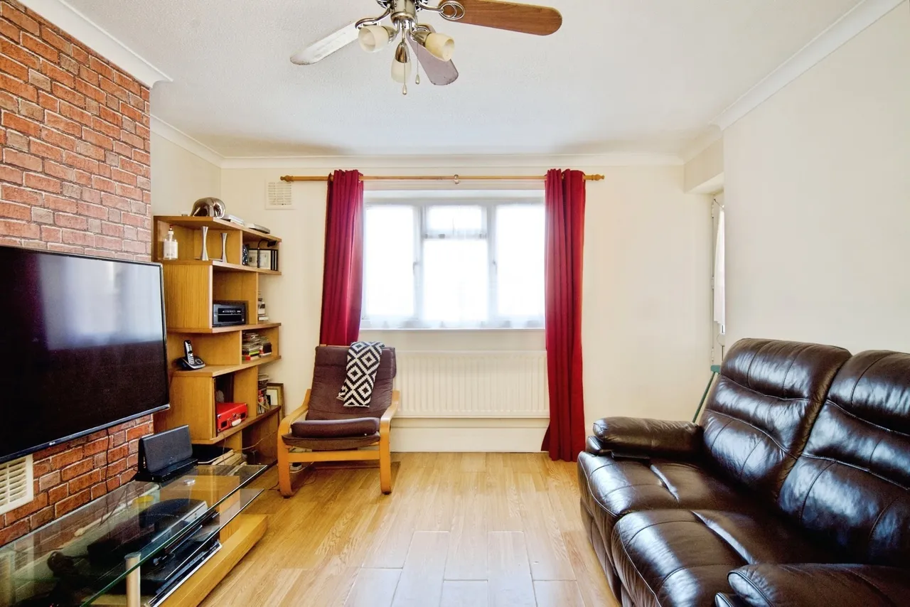 Blaney Crescent, London, E6, photo 5