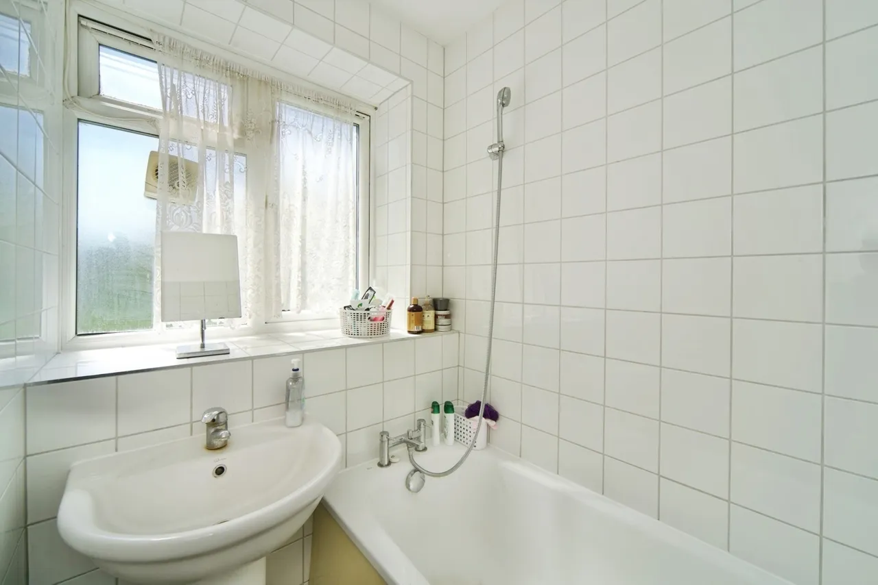 Blaney Crescent, London, E6, photo 8
