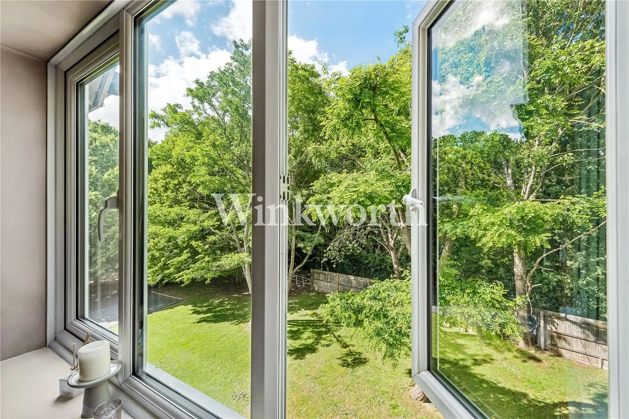 Ashfield Road, London, N14, photo 9