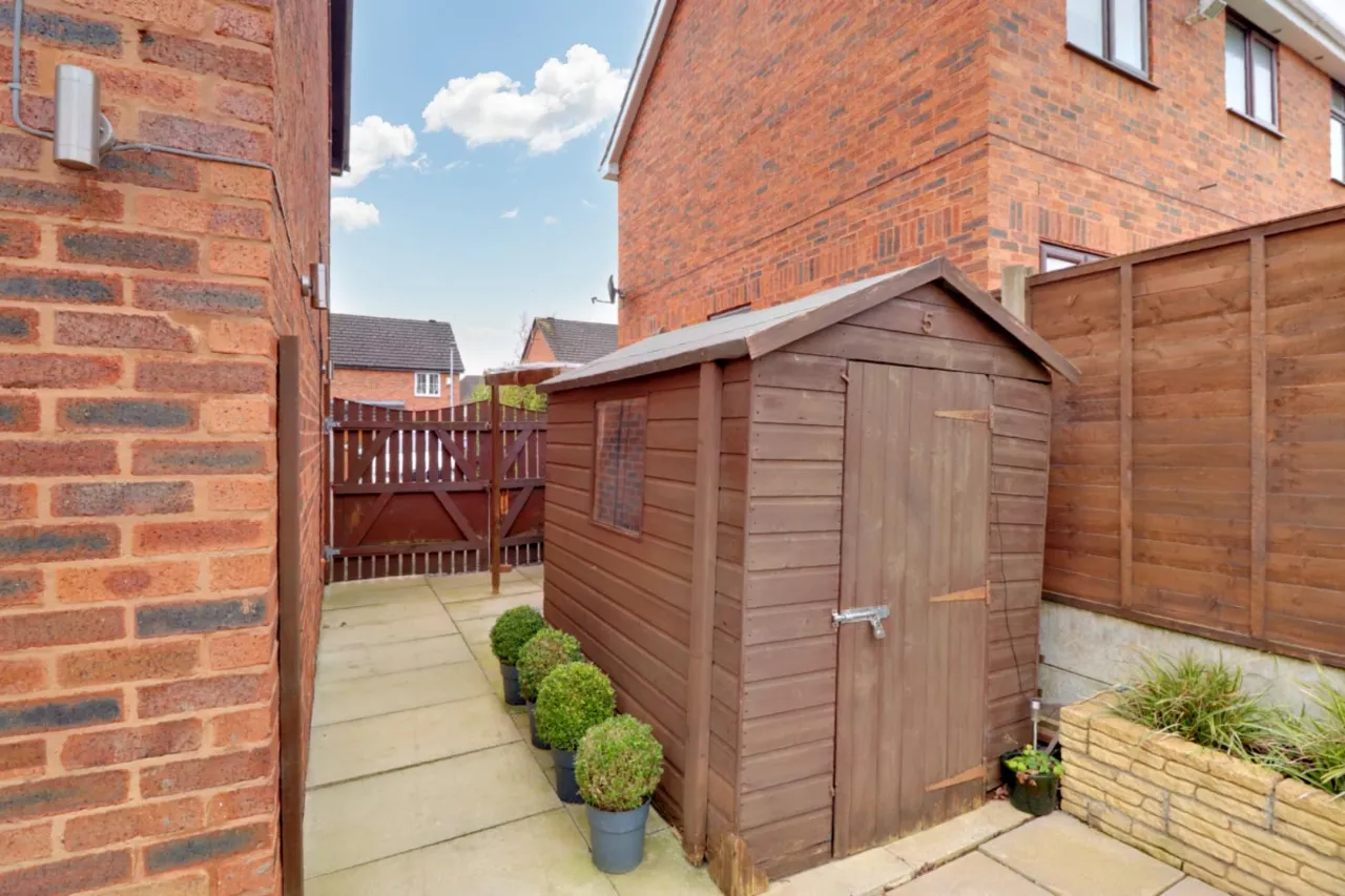 Hertford Close, Congleton, photo 21