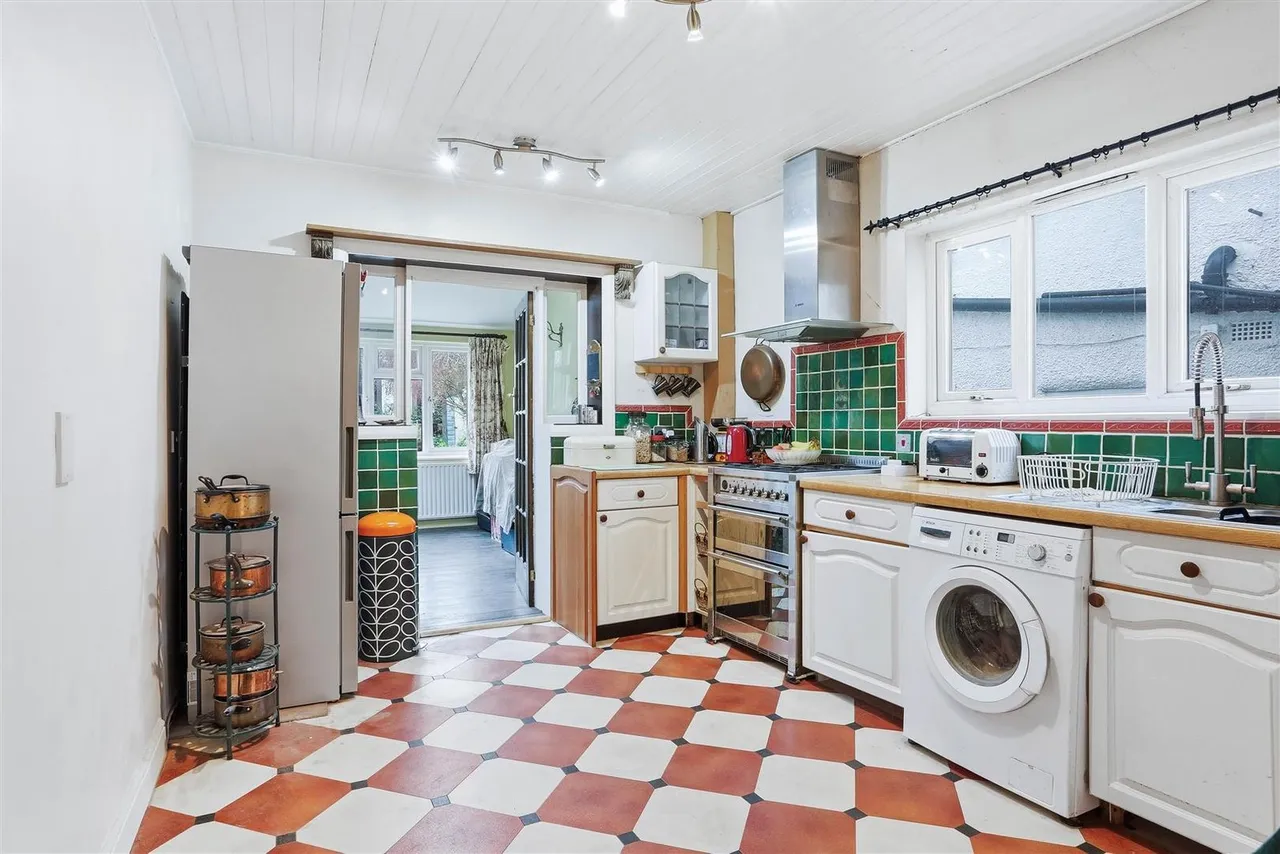 Abinger Avenue, Cheam, Sutton, SM2 7LJ, photo 4
