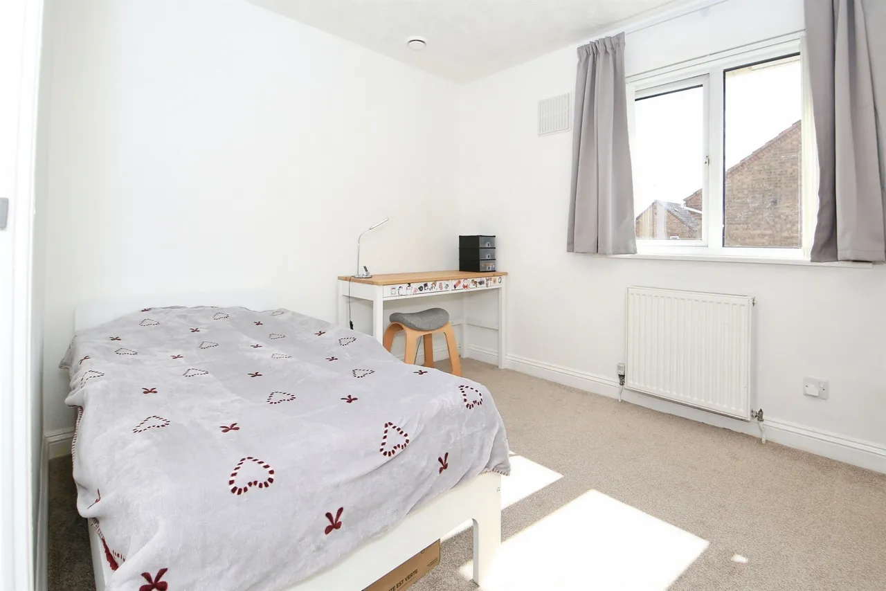 Heatherdale Close, Farcet, PE7, photo 11