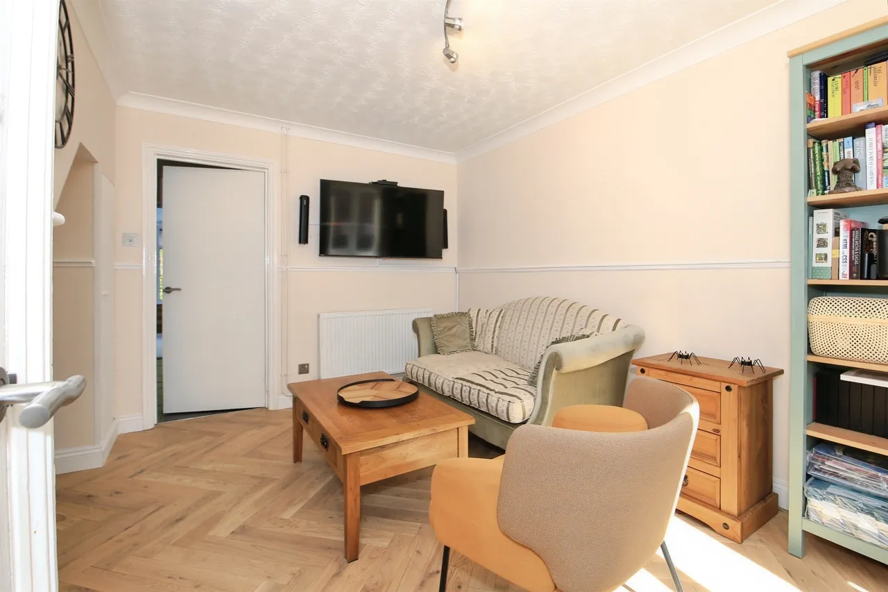 Heatherdale Close, Farcet, PE7, photo 10
