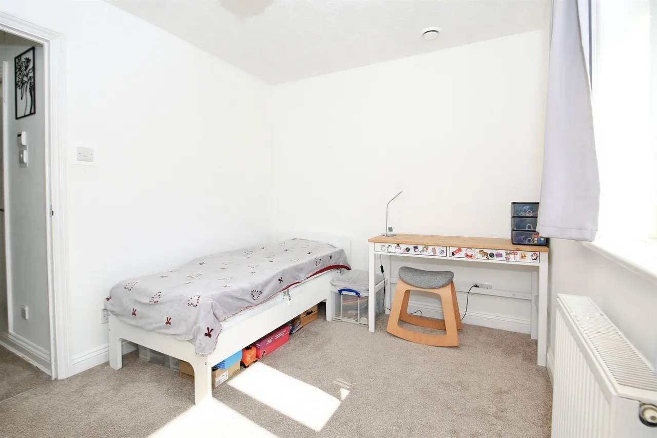 Heatherdale Close, Farcet, PE7, photo 13