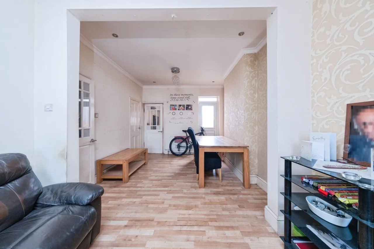 Iddesleigh Road, Bedford, MK40, photo 2