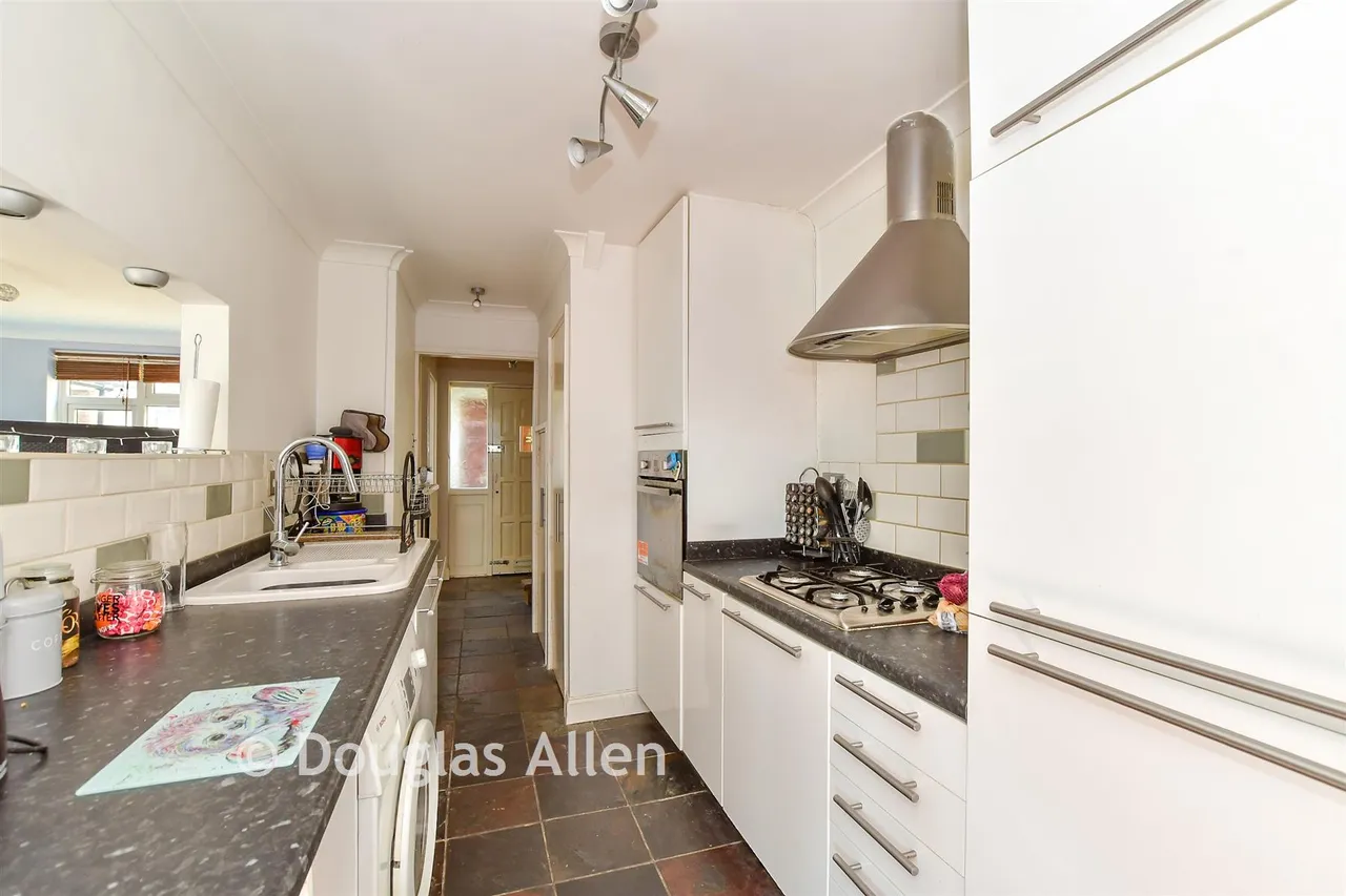 Waldringfield, Basildon, SS14, photo 2