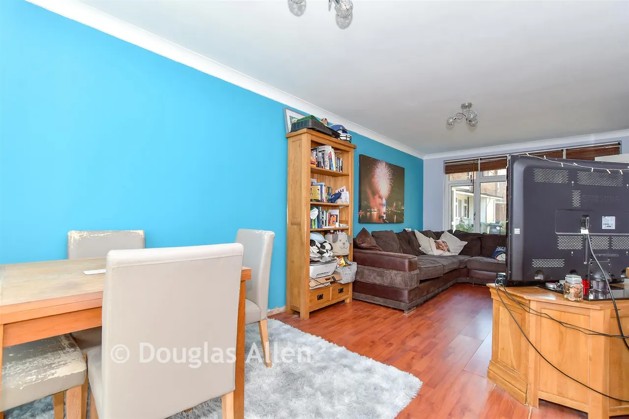 Waldringfield, Basildon, SS14, photo 6