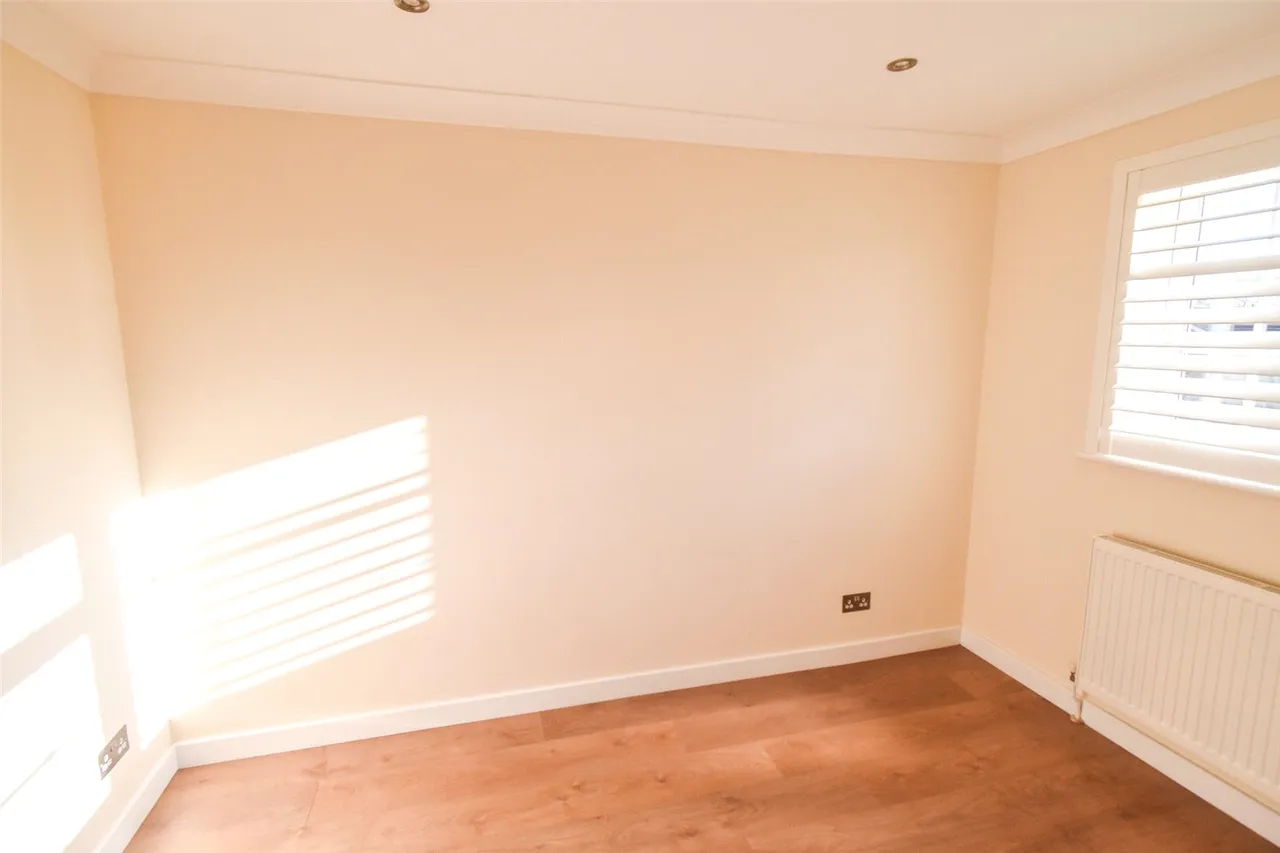 Bell Meadow Road, Hook, Hampshire, RG27 9HJ, photo 15