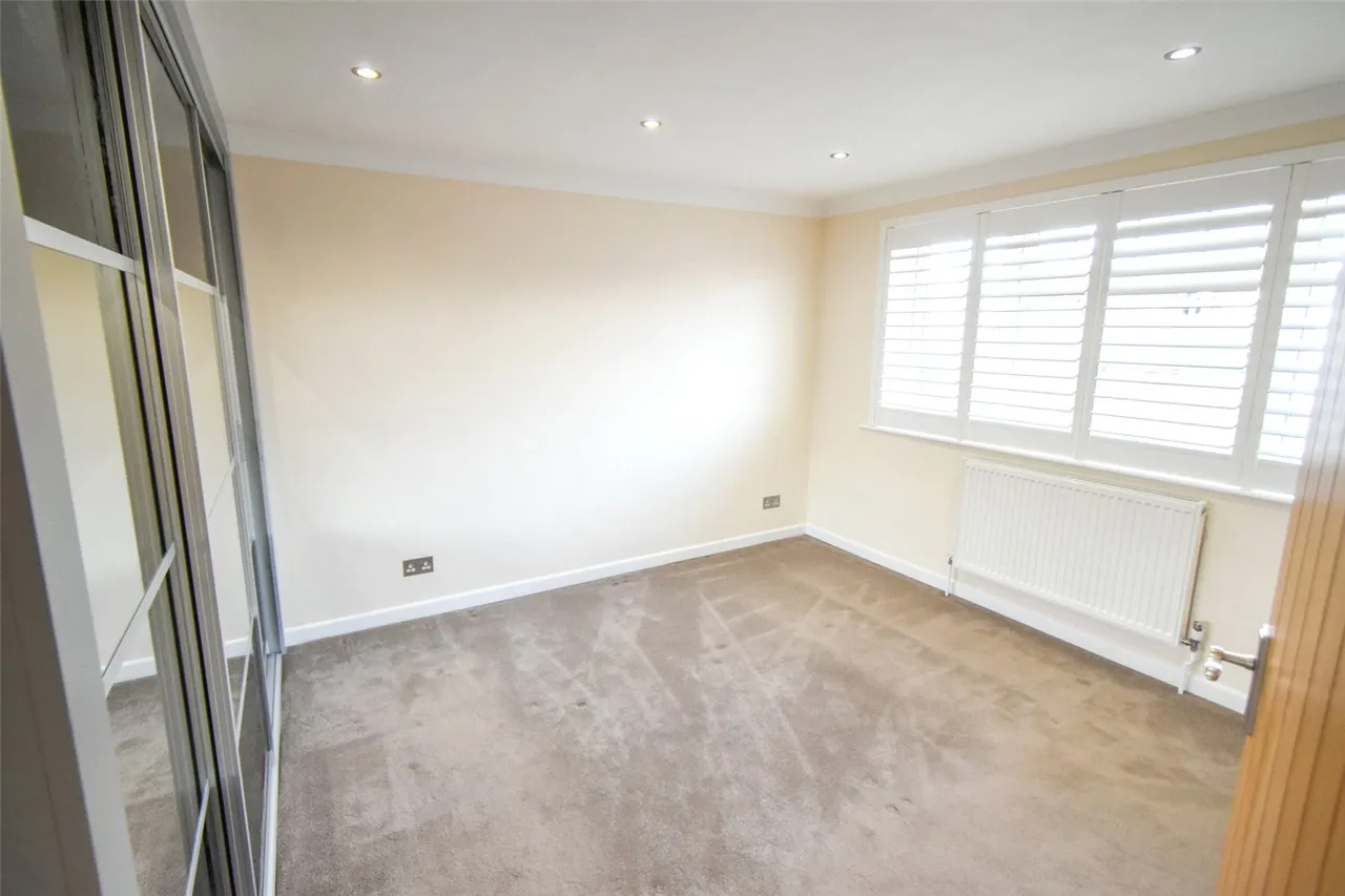 Bell Meadow Road, Hook, Hampshire, RG27 9HJ, photo 12
