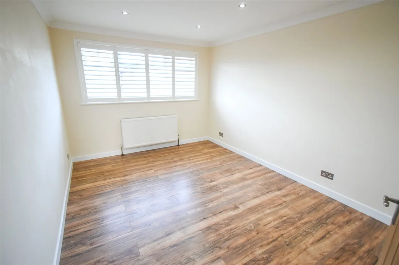 Bell Meadow Road, Hook, Hampshire, RG27 9HJ, photo 8