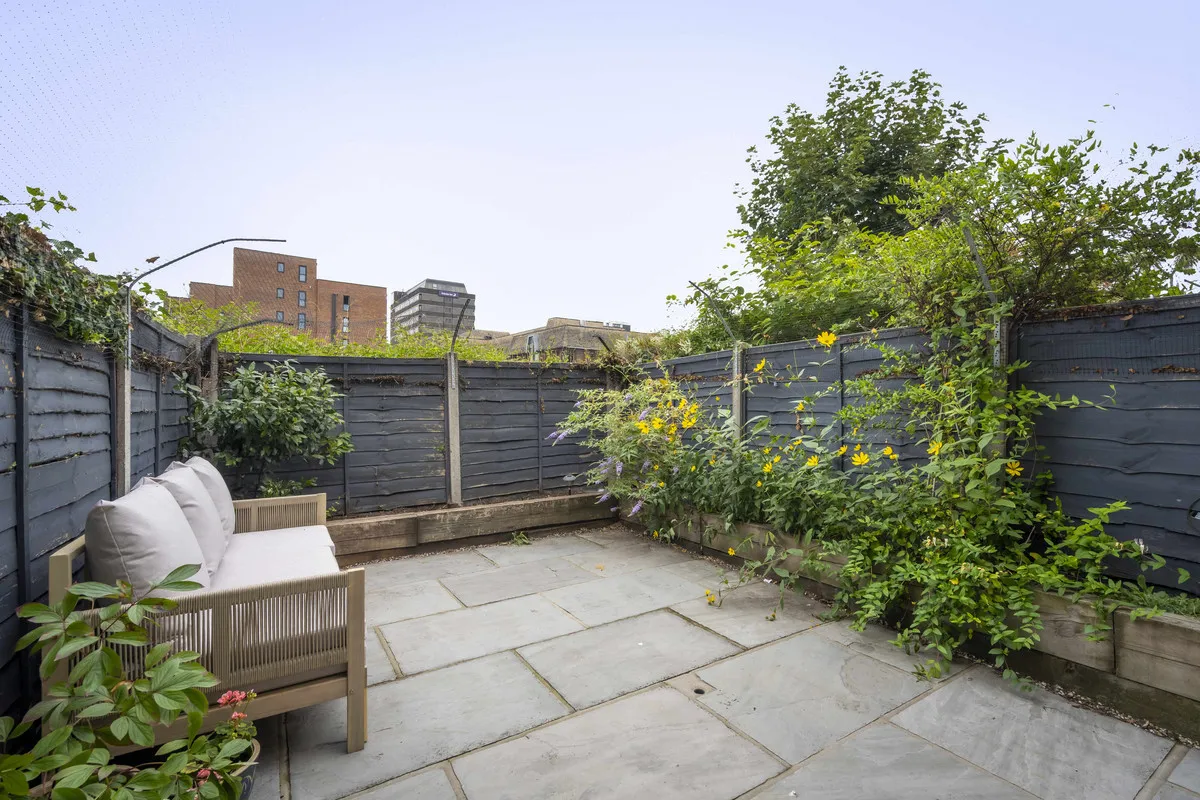 Victoria Road, Brentwood, CM14, photo 12