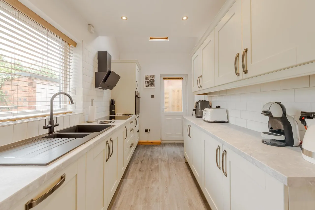 Carlton Avenue, Stourbridge, photo 8