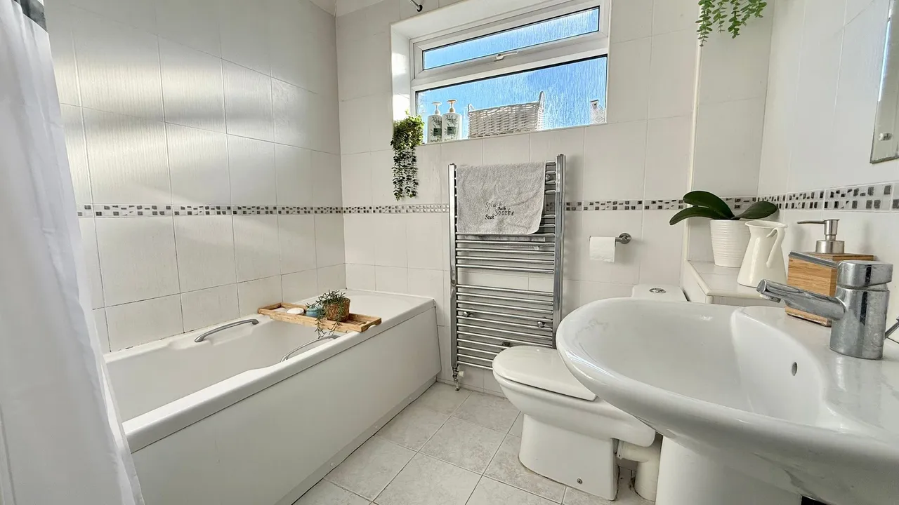 Sway, Lymington, SO41, photo 12