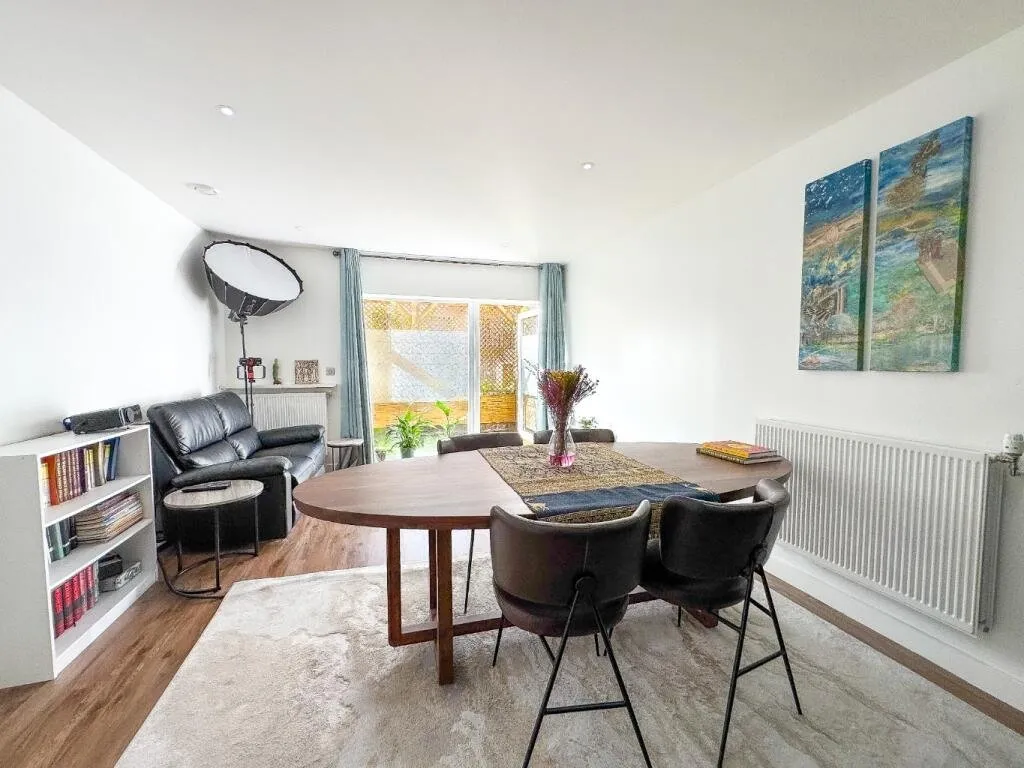 Rolfe Terrace, Woolwich, SE18, photo 2