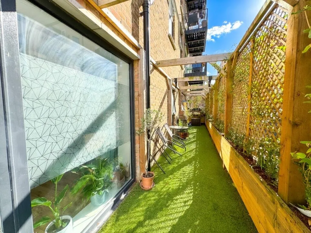 Rolfe Terrace, Woolwich, SE18, photo 17