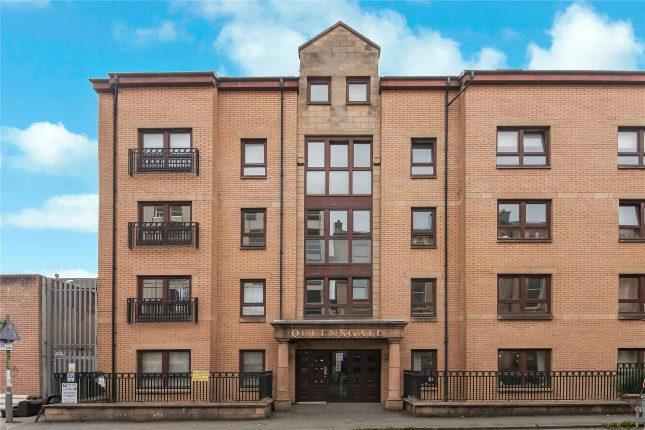 4 bed flat for sale, Grant Street, Charing Cross, G3
