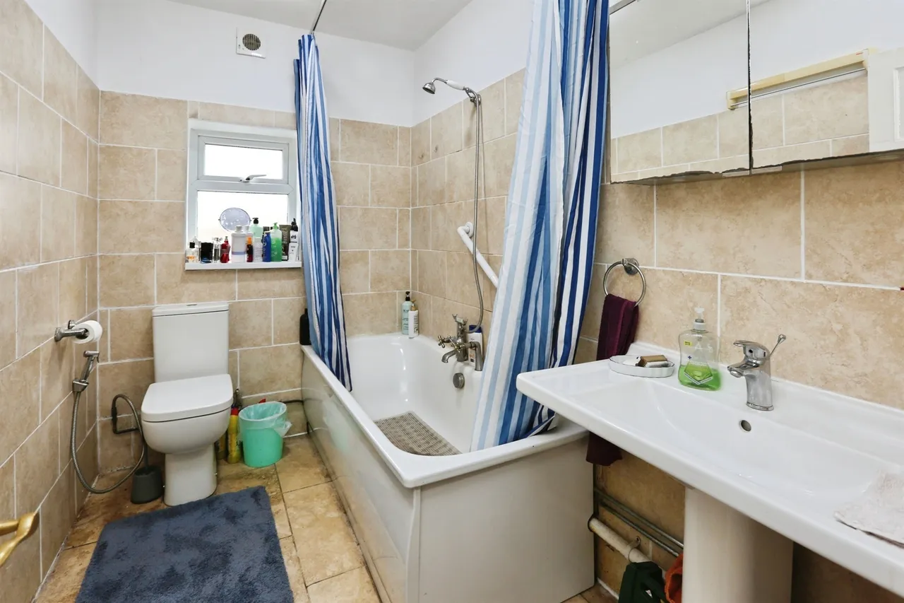 Fareham Road, Gosport, PO13, photo 11