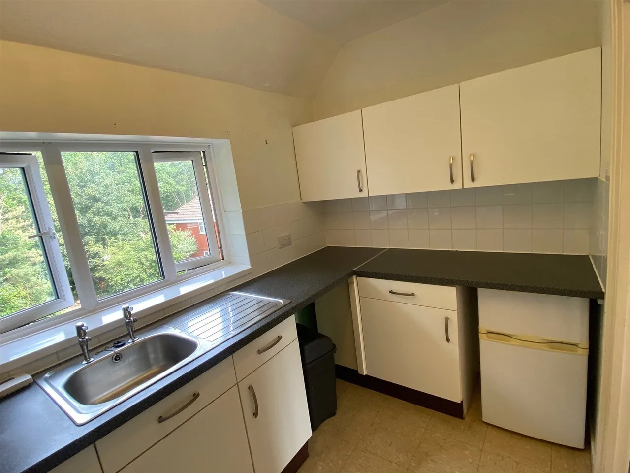 Mill Road Drive, Purdis Farm, Ipswich, Suffolk, IP3, photo 4