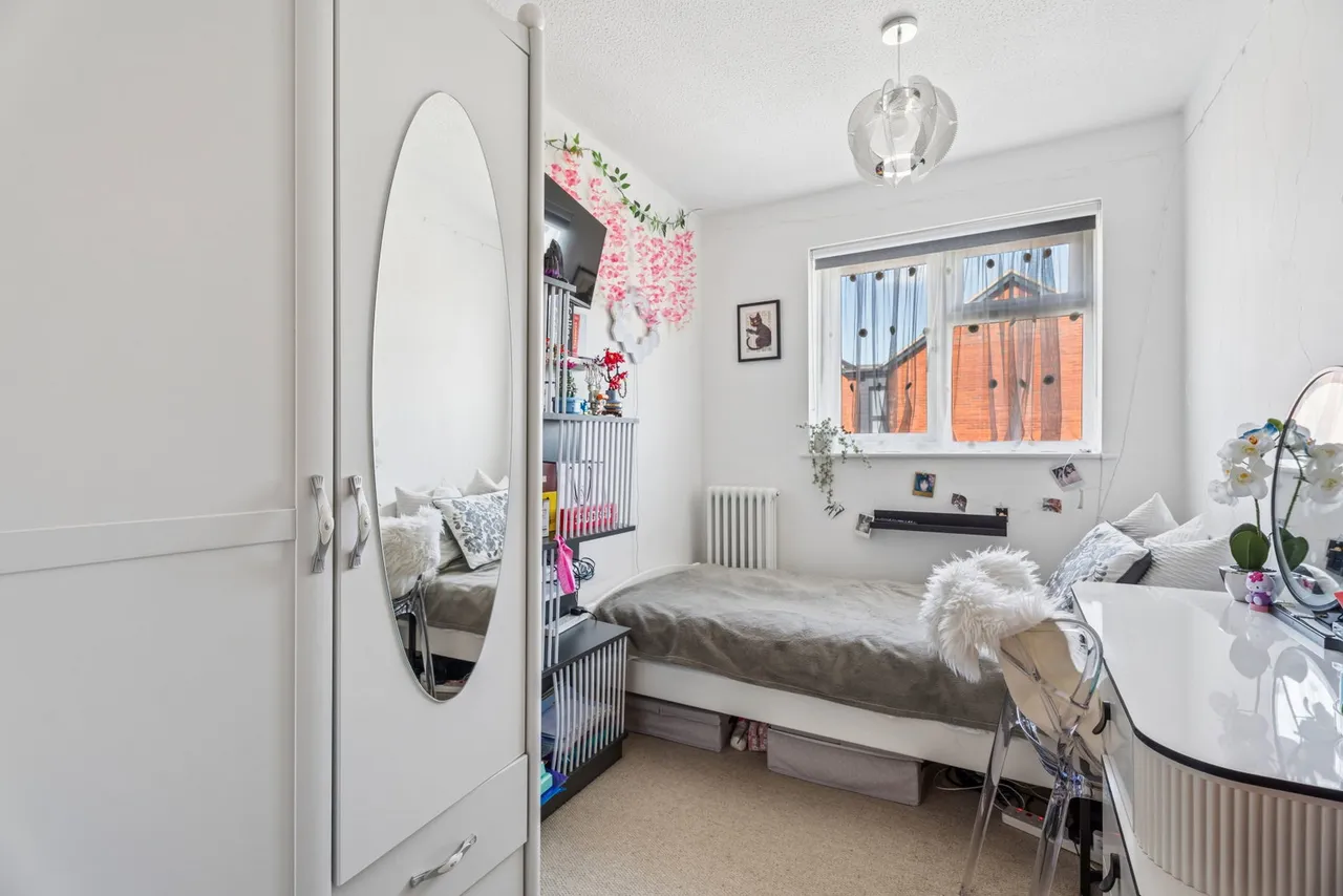 Spoondell, Dunstable, LU6, photo 13