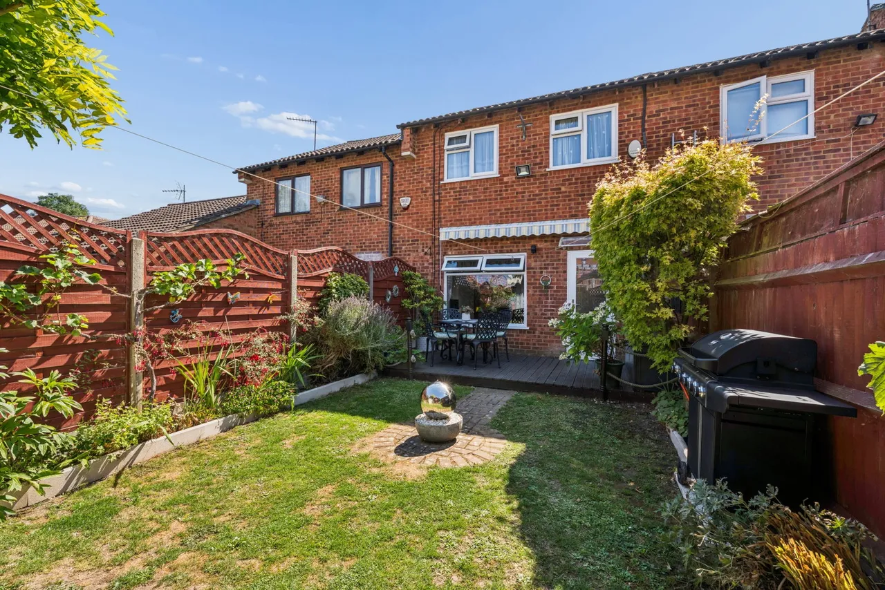 Spoondell, Dunstable, LU6, photo 3