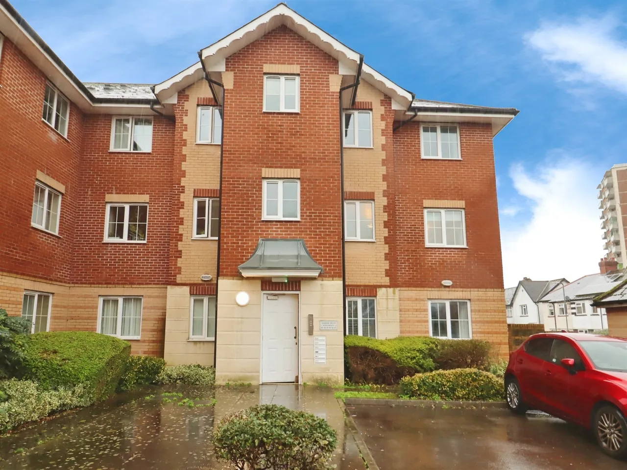 2 bed flat for sale, Seager Drive, Cardiff, CF11