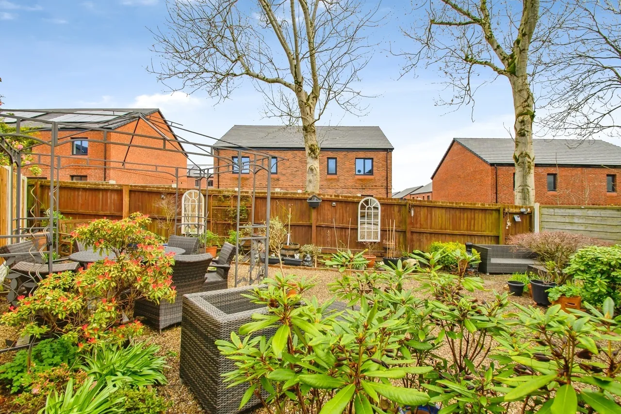 Quarry Pond Road, Worsley, Manchester, Greater Manchester, M28, photo 27